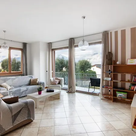 Como Lake Home *